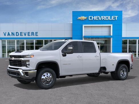 New 2026 Chevrolet Silverado 3500 LT w/ Safety Package AWD/4WD image 2