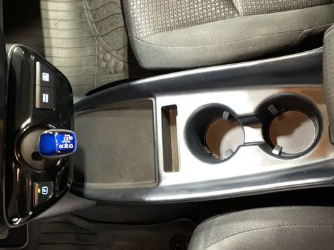 Used 2019 Toyota Prius LE image 18