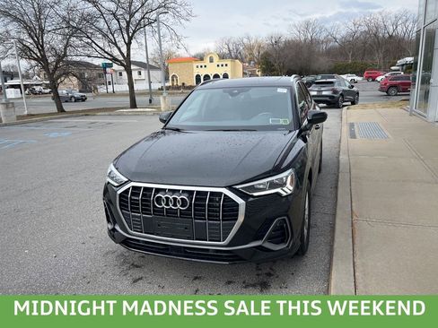 Used 2023 Audi Q3 2.0T Premium w/ Convenience Package image 47