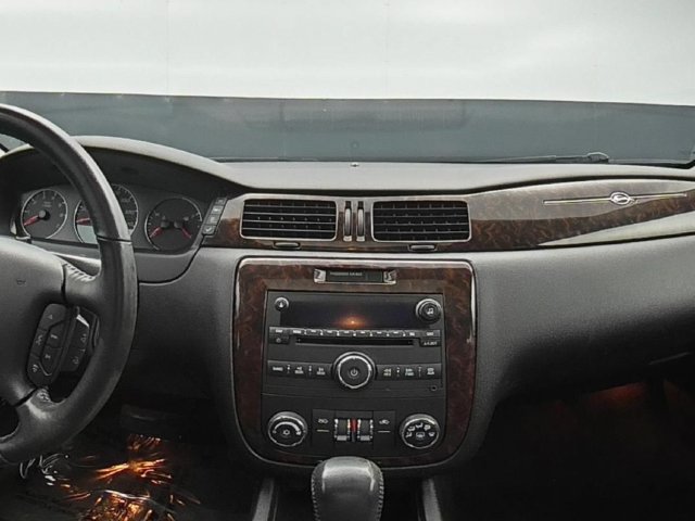 Used 2014 Chevrolet Impala LT w/ LT Sunroof Package FWD image 24