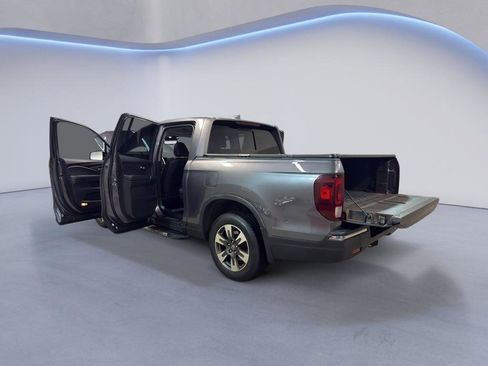 Used 2017 Honda Ridgeline RTL-E image 10