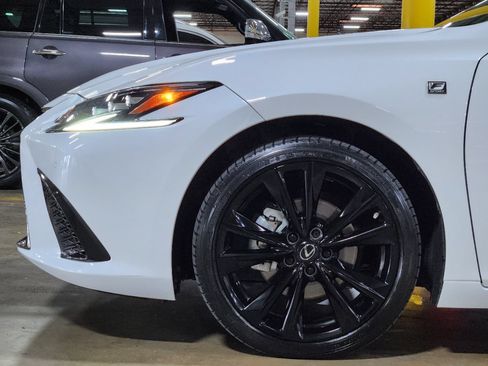 Used 2024 Lexus ES 350 F Sport w/ Accessory Package (Z2) FWD image 5