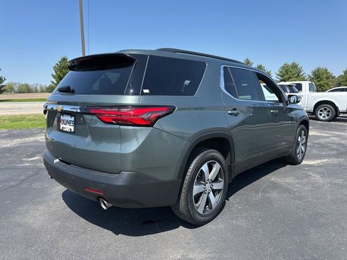 Used 2022 Chevrolet Traverse LT w/ LT Premium Package AWD/4WD image 10