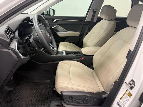 Used 2020 Audi Q3 2.0T Premium w/ Convenience Package image 4