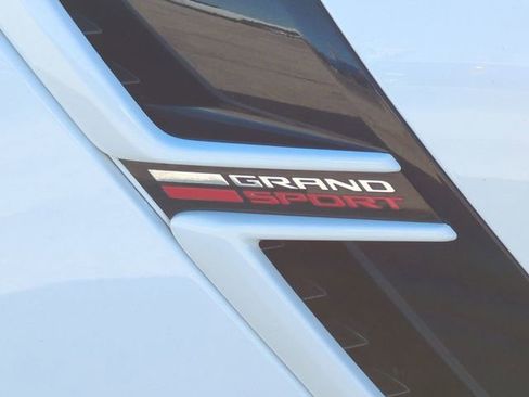 Used 2019 Chevrolet Corvette Grand Sport RWD image 12