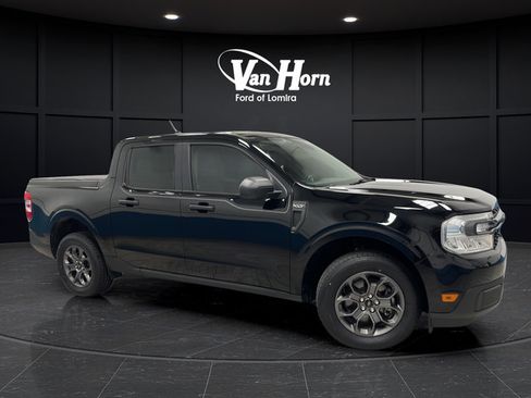 Used 2024 Ford Maverick XLT FWD image 1