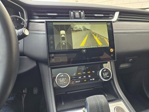 Used 2023 Jaguar F-PACE S image 59