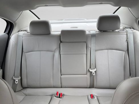 Used 2013 Buick LaCrosse Premium FWD image 34