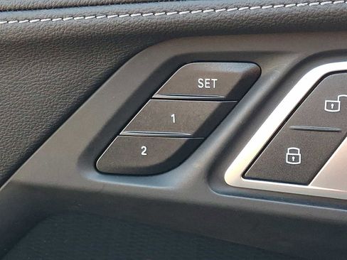 Used 2023 BMW 230i xDrive Coupe w/ Premium Package image 26