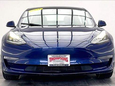 Used 2022 Tesla Model 3 Long Range AWD/4WD image 2