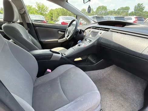 Used 2013 Toyota Prius Two FWD image 33