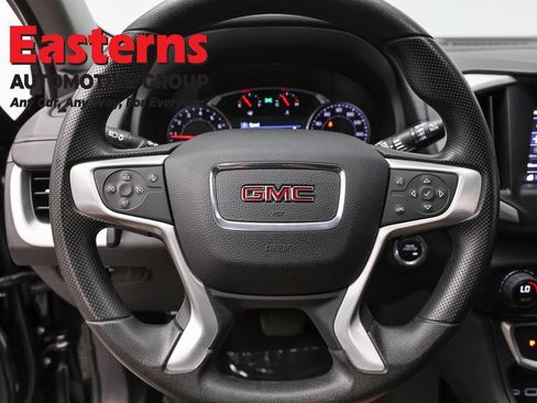 Used 2023 GMC Terrain SLE w/ Driver Convenience Package AWD/4WD image 10