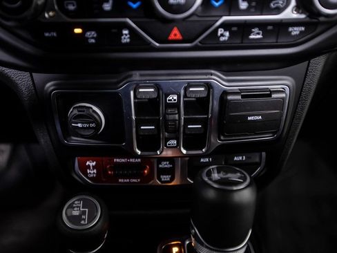 Used 2023 Jeep Wrangler Unlimited Rubicon 392 AWD/4WD image 34