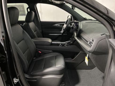 New 2026 Chevrolet Traverse LT w/ Driver Confidence Package FWD image 27