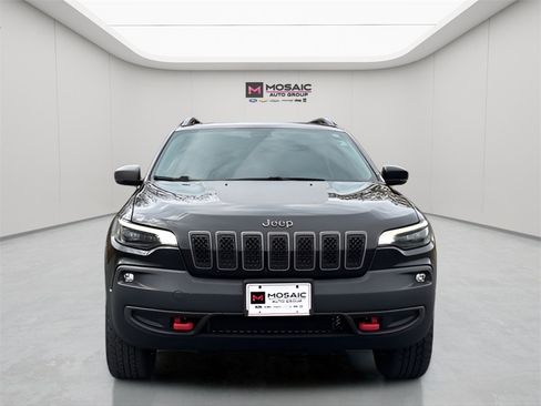 Used 2019 Jeep Cherokee Trailhawk w/ Comfort/Convenience Group image 2