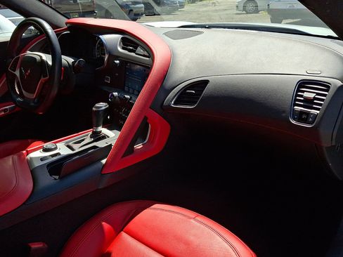 Used 2019 Chevrolet Corvette Stingray Coupe w/ 2LT Preferred Equipment Group RWD image 11
