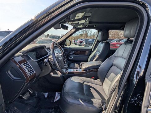 Used 2022 Land Rover Range Rover Westminster Edition image 16