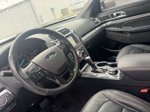Used 2017 Ford Explorer Sport w/ Equipment Group 401A image 10