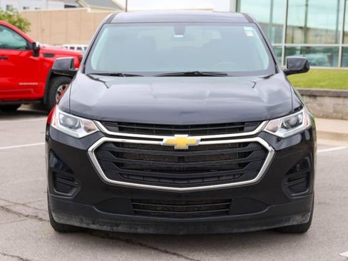 Used 2021 Chevrolet Traverse LS FWD image 2