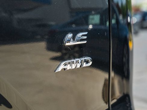 Used 2022 Toyota Corolla Cross LE AWD/4WD image 8