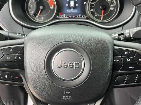 Used 2022 Jeep Cherokee Trailhawk w/ Sun, Sound & Nav Group image 13