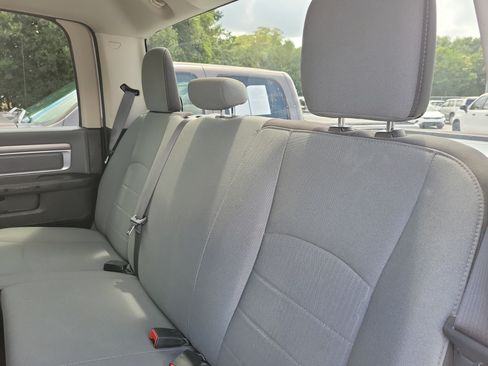 Used 2022 RAM 1500 Classic SLT AWD/4WD image 12