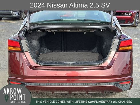 Used 2024 Nissan Altima 2.5 SV image 17
