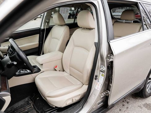 Used 2019 Subaru Outback 2.5i Limited w/ Popular Package #2 image 4