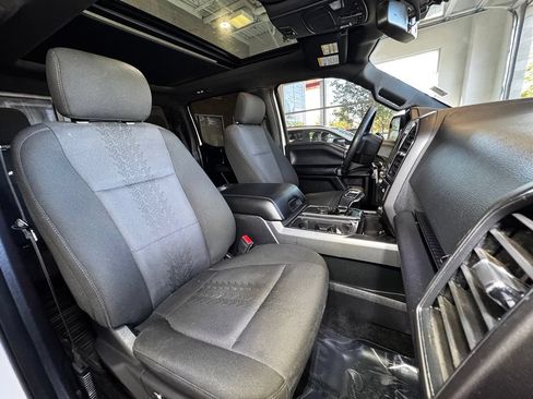 Used 2018 Ford F150 XLT w/ Equipment Group 302A Luxury AWD/4WD image 46