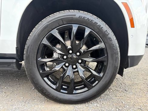 Used 2025 GMC Yukon XL Denali w/ Sun & Power Step Package AWD/4WD image 26