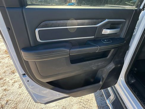 Used 2024 RAM 2500 Big Horn image 22