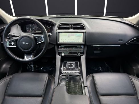 Used 2020 Jaguar F-PACE Prestige AWD/4WD image 13