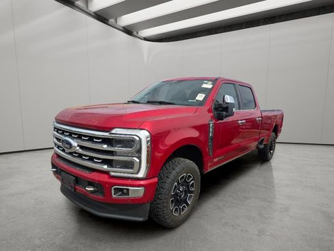 Used 2024 Ford F350 Platinum AWD/4WD image 2