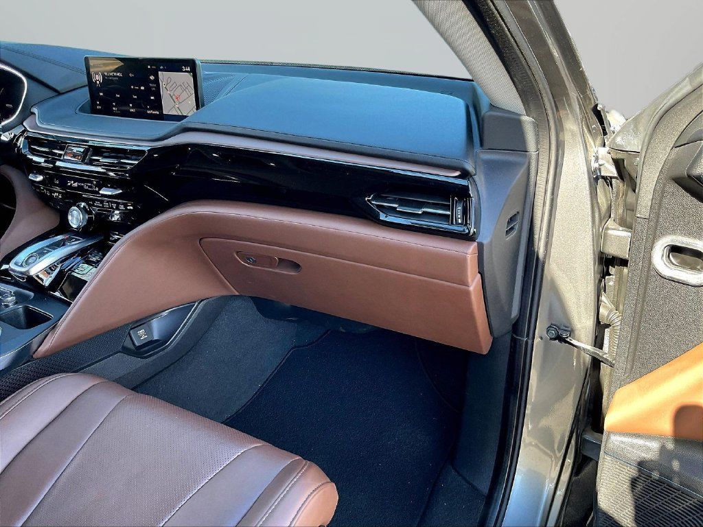 Certified 2024 Acura MDX w/ Technology Package AWD/4WD image 28