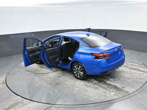 Used 2021 Nissan Versa SV image 40