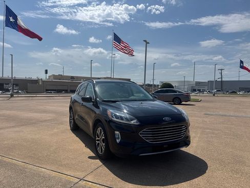 Used 2021 Ford Escape SEL w/ Technology Package FWD image 1