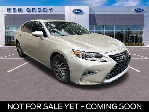 Used 2017 Lexus ES 350 w/ Navigation System Package FWD image 1