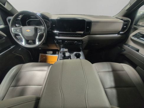 Used 2023 Chevrolet Silverado 1500 LTZ w/ LTZ Premium Package image 10