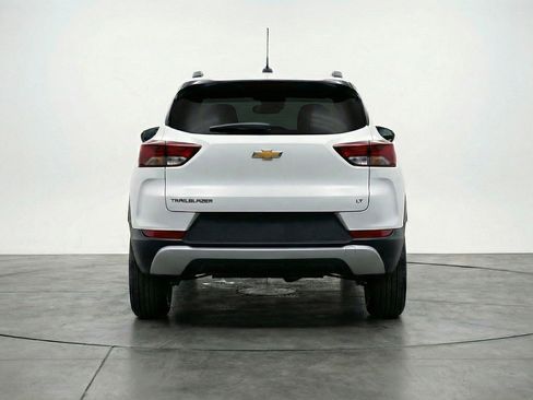 Used 2025 Chevrolet TrailBlazer LT FWD image 7