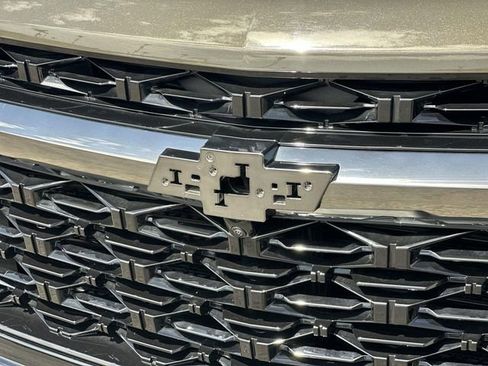 Used 2024 Chevrolet Traverse Z71 w/ Enhanced Driving Package AWD/4WD image 31