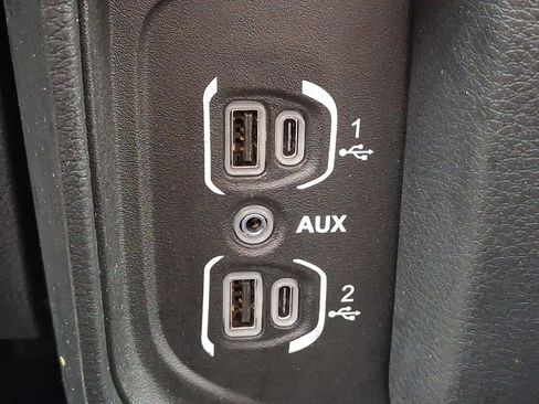 Used 2022 RAM 1500 Laramie image 24