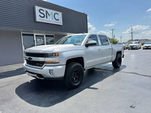 Used 2018 Chevrolet Silverado 1500 LT w/ All Star Edition AWD/4WD image 1