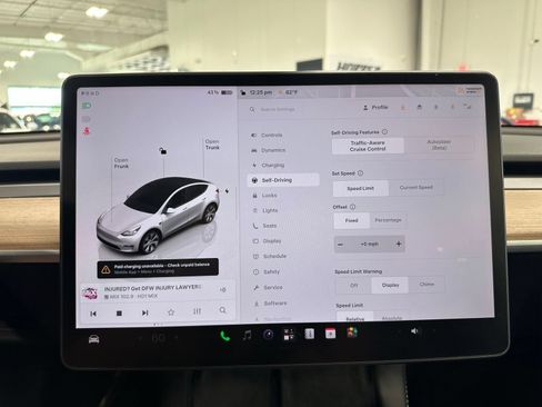 Used 2023 Tesla Model Y Long Range AWD/4WD image 25