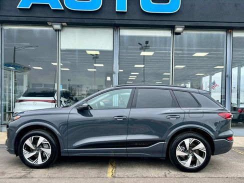 Used 2025 Audi Q6 e-tron Premium Plus w/ Premium Plus AWD/4WD image 43