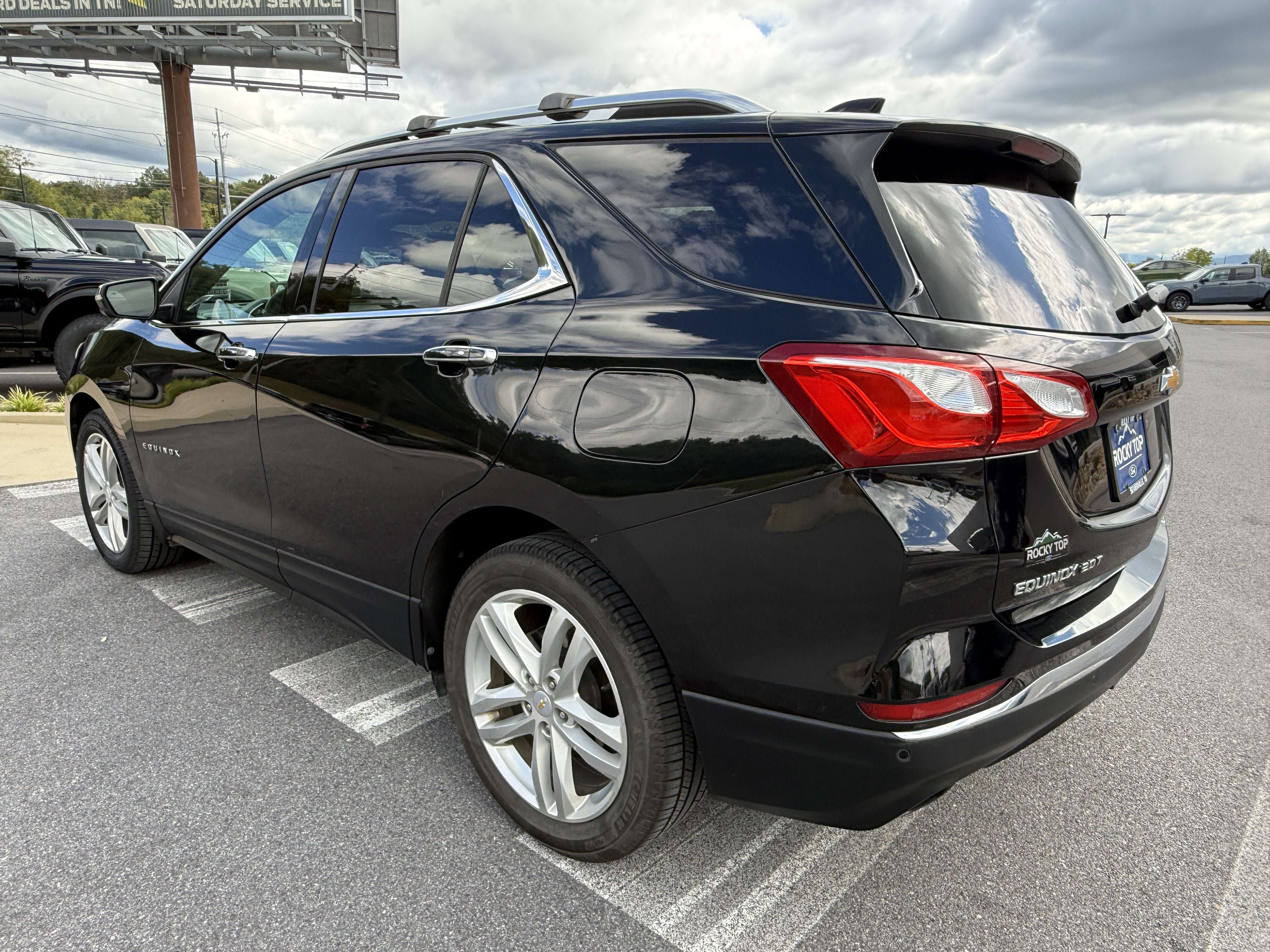 Used 2018 Chevrolet Equinox Premier FWD image 8