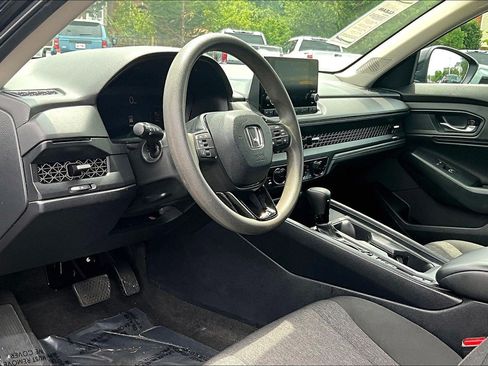 Used 2024 Honda Accord EX image 12