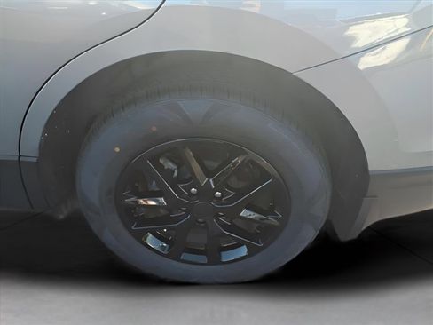 Used 2023 Chevrolet Equinox LT w/ LPO, Floor Liner Package image 21
