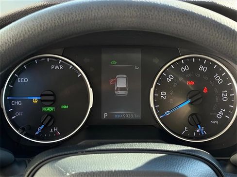 Used 2021 Toyota RAV4 XLE image 22