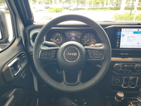 Used 2024 Jeep Wrangler Unlimited Sport AWD/4WD image 20