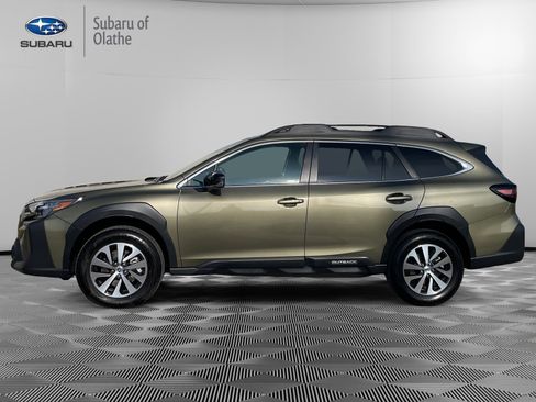 Certified 2025 Subaru Outback Premium w/ Popular Package #1A image 8